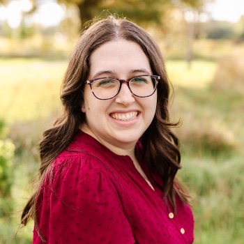 Headshot of Rachel Taylor